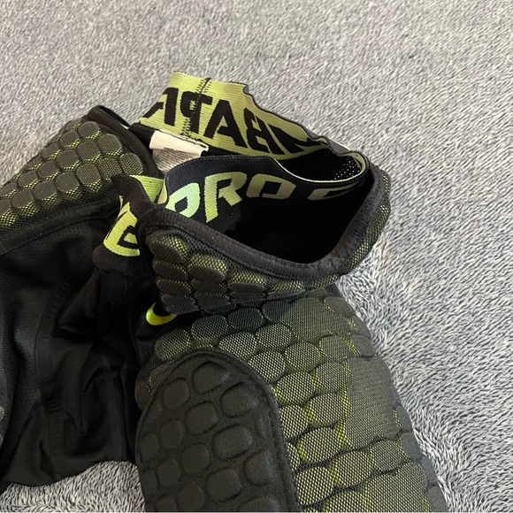 Nike Pro Combat Girdle Mens Med Black Green Hyperstrong Football Pad Hardplate - Picture 5 of 13
